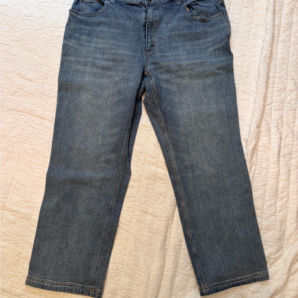 Duluth Trading Co Relaxed Blue Jeans with Vintage Texture